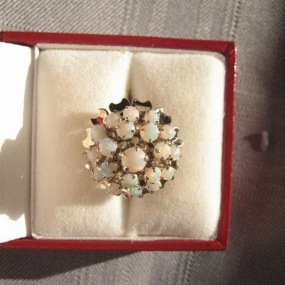 Genuine Opal Cluster Dome Ring 14k Gold Size 4